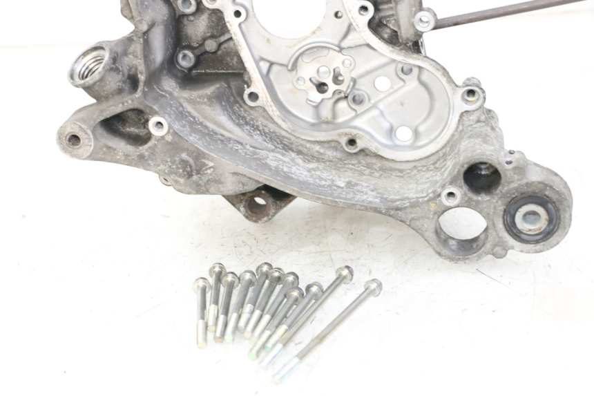 photo de CARTER MOTEUR DROIT MBK MW TRYPTIK 125 (2014 - 2016) - Vue d’ensemble