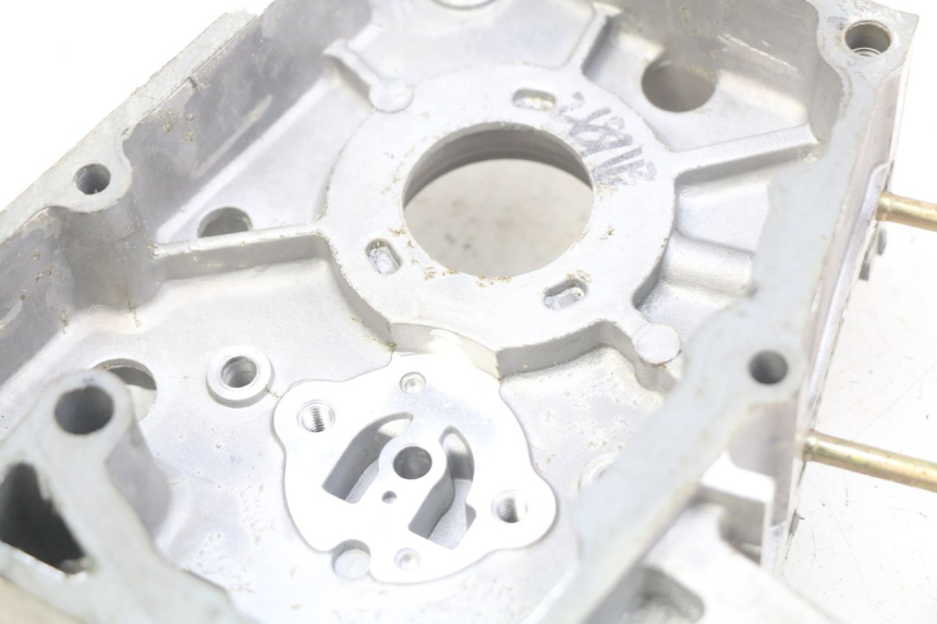 photo de CARTER MOTEUR DROIT SYM ORBIT III 3 4T 50 (2021 - 2025) - État de surface