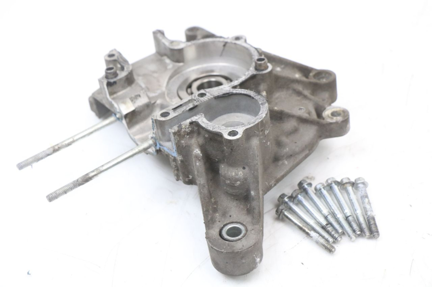photo de CARTER MOTEUR DROIT GILERA RUNNER SP 50 (2009 - 2017) - Gros plan technique