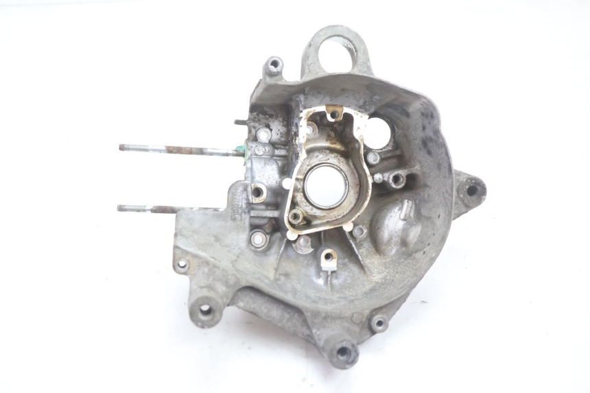 photo de CARTER MOTEUR DROIT MBK STUNT NAKED 50 (2004 - 2018) - Gros plan technique