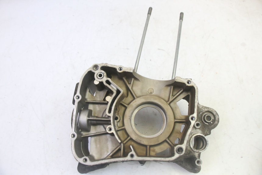 photo de CARTER MOTEUR DROIT YAMAHA XMAX X-MAX 125 (2006 - 2009) - État de surface