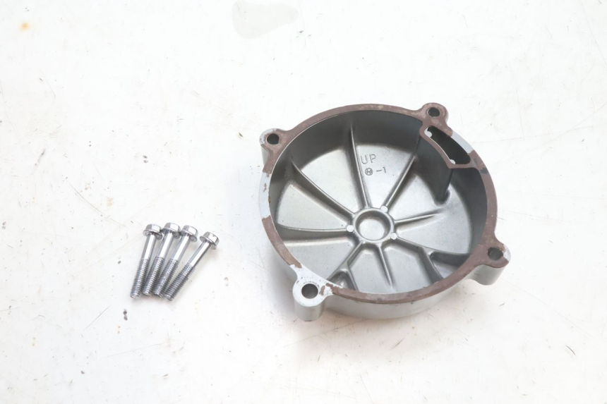 photo de CARTER MOTEUR DROIT KAWASAKI ZZR 600 (1995 - 2004) - Gros plan technique