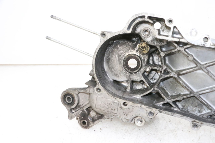 photo de CARTER MOTEUR GAUCHE KYMCO AGILITY 4T 50 (2005 - 2018) - Marquages et références