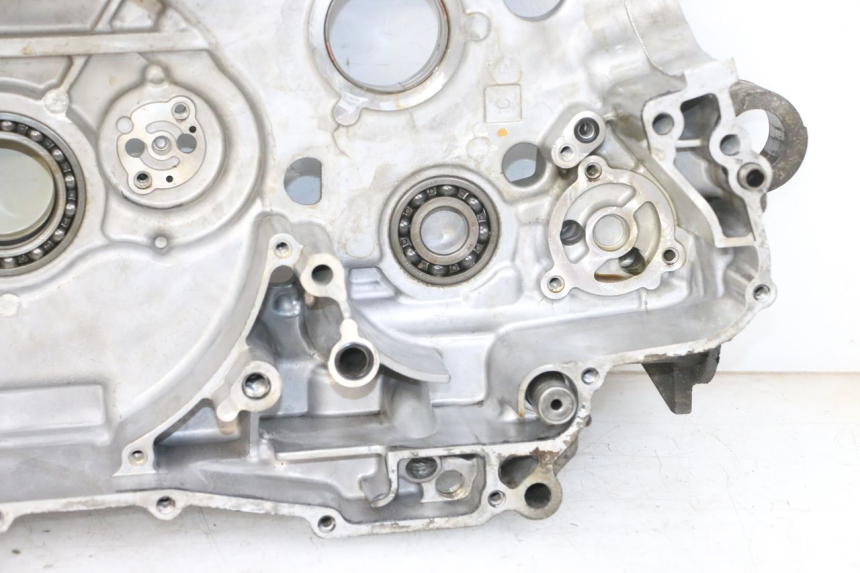 photo de CARTER MOTEUR GAUCHE SUZUKI BURGMAN 650 (2013 - 2020) - Vue rapprochée