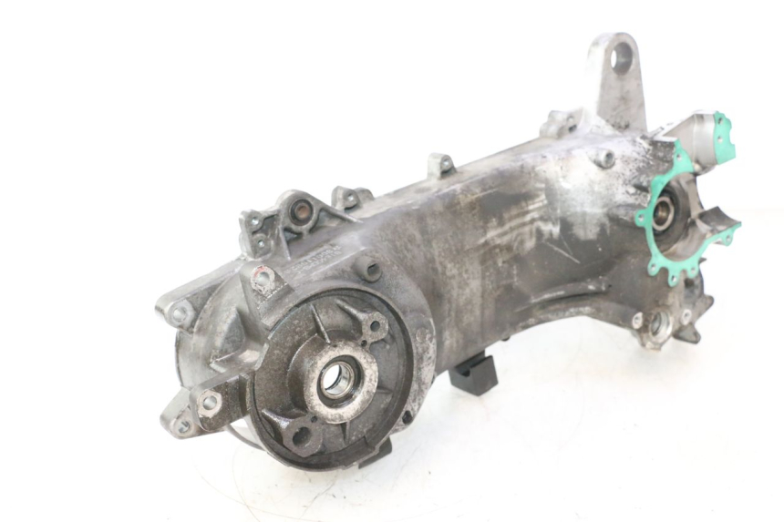 photo de CARTER MOTEUR GAUCHE PEUGEOT CITYSTAR 2T 50 (2018 - 2021) - Points de fixation