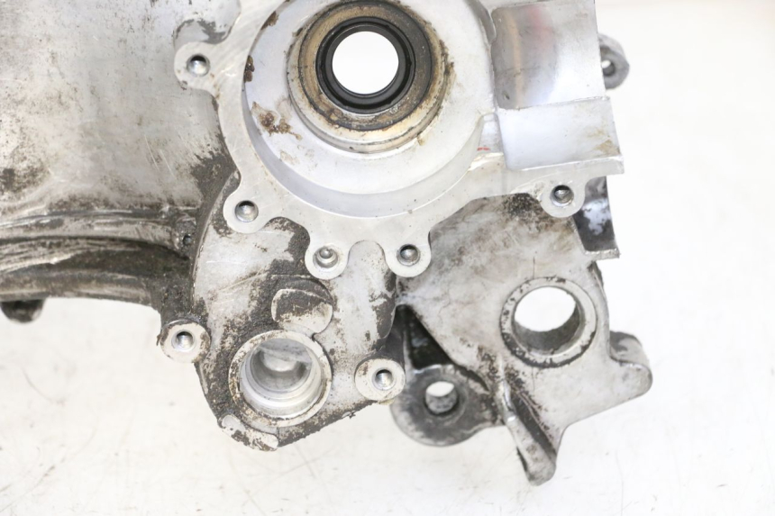 photo de CARTER MOTEUR GAUCHE PEUGEOT CITYSTAR 50 (2013 - 2017) - Pièce contrôlée