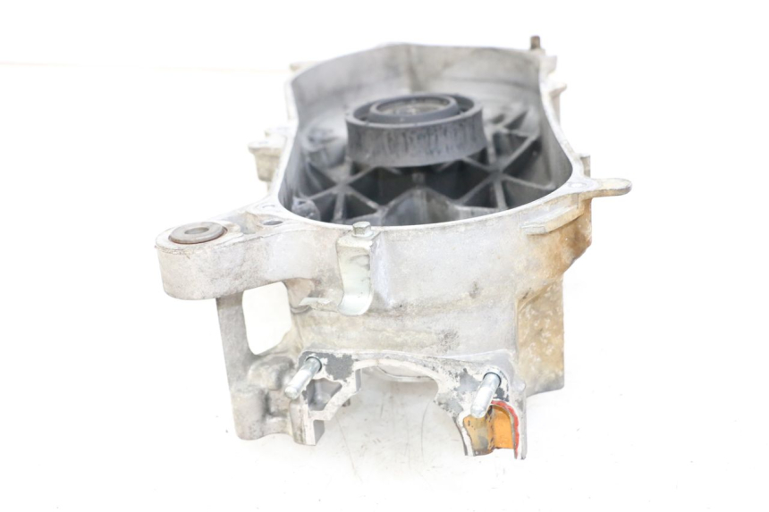 photo de CARTER MOTEUR GAUCHE HONDA FES PANTHEON 2T 125 (1998 - 2002) - Pièce contrôlée