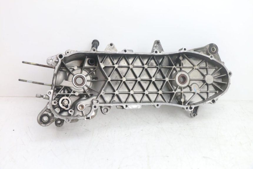 photo de CARTER MOTEUR GAUCHE PIAGGIO FLY 2T 50 (2004 - 2017) - Vue principale