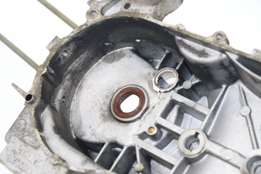 photo de CARTER MOTEUR GAUCHE REVATTO FUTURA GT 125 (2006 - 2008) - Zoom état d’usage