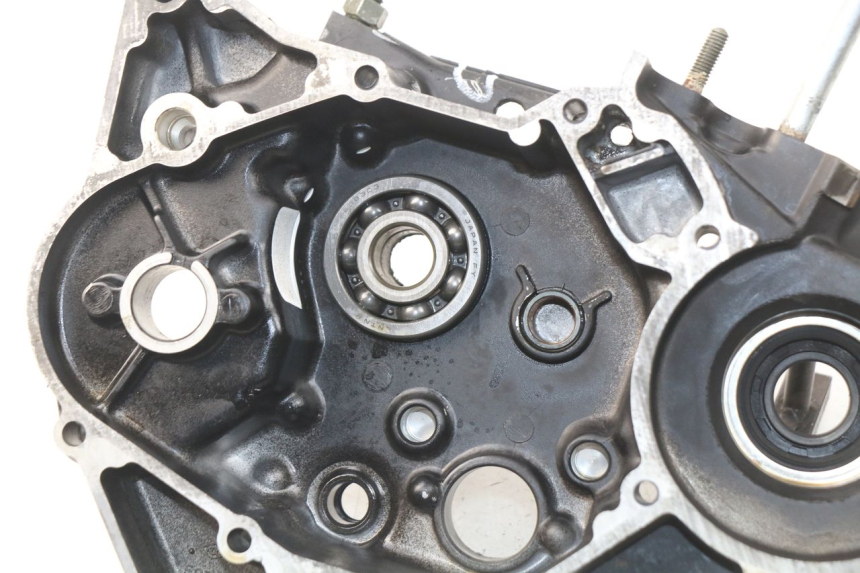 photo de CARTER MOTEUR GAUCHE SUZUKI JR 80 (2001 - 2006) - Autre angle de vue