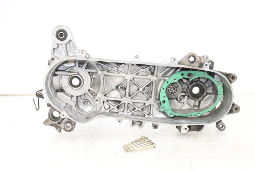 photo de CARTER MOTEUR GAUCHE PEUGEOT KISBEE 2T 50 (2010 - 2017) - Vue principale