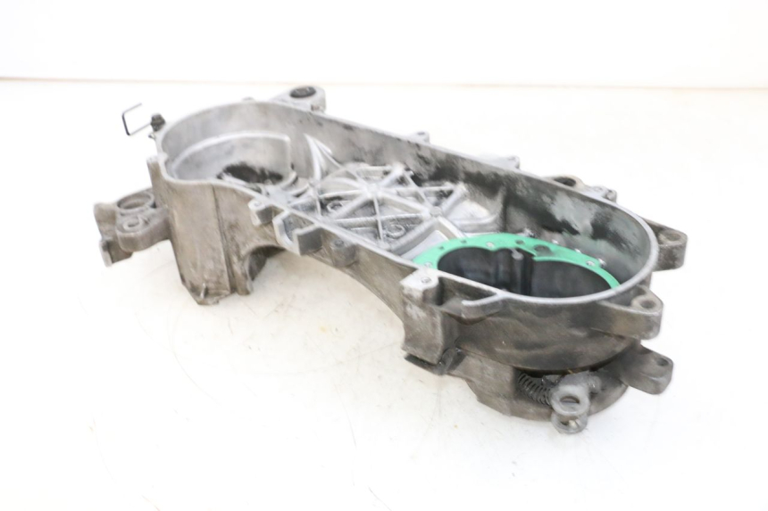 photo de CARTER MOTEUR GAUCHE PEUGEOT KISBEE 2T 50 (2010 - 2017) - Détail de la pièce