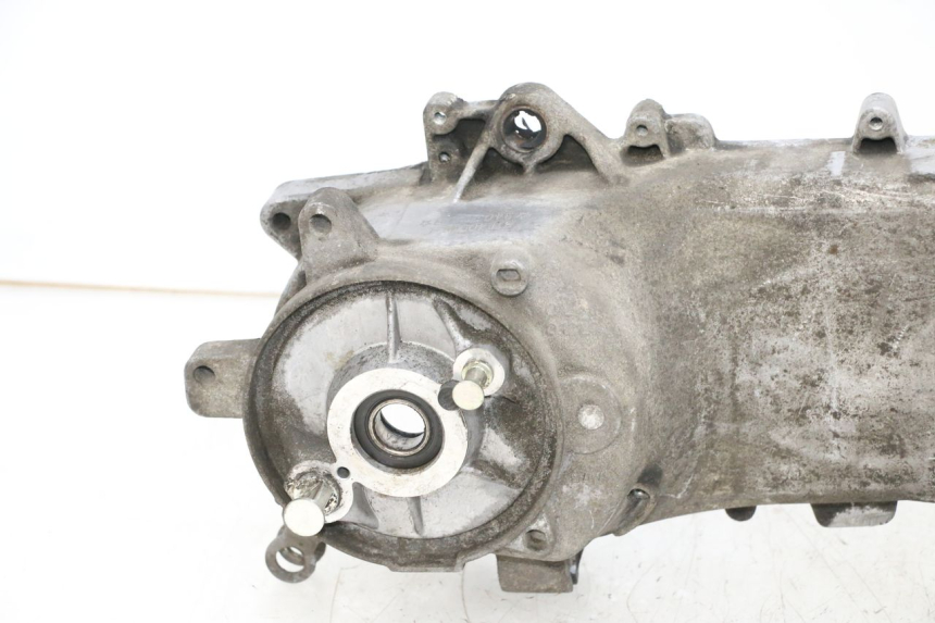 photo de CARTER MOTEUR GAUCHE PEUGEOT KISBEE 2T 50 (2010 - 2017) - Vue produit