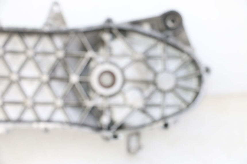 photo de CARTER MOTEUR GAUCHE PIAGGIO NEW TYPHOON 50 (2010 - 2017) - Vue d’ensemble