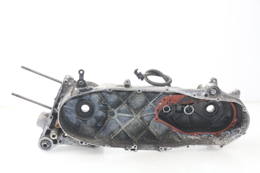 photo de CARTER MOTEUR GAUCHE APRILIA SCARABEO GT 125 (1999 - 2007) - Vue principale