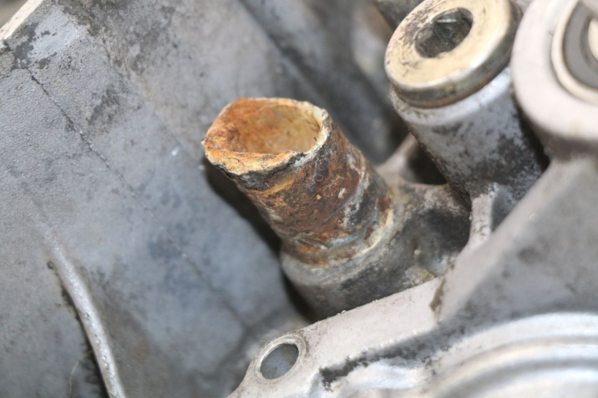 photo de CARTER MOTEUR GAUCHE APRILIA SCARABEO GT 125 (1999 - 2007) - Détail de la pièce