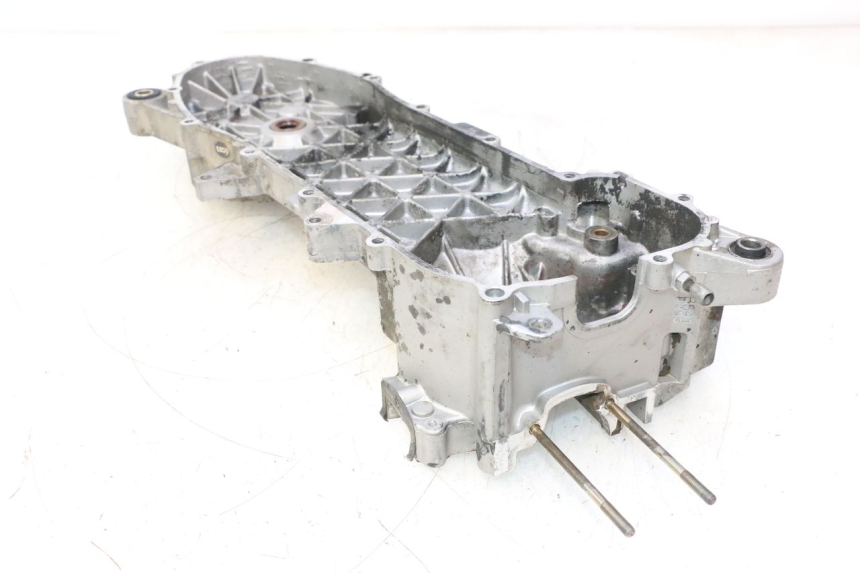photo de CARTER MOTEUR GAUCHE APRILIA SR 2T 50 (2012 - 2017) - Vue rapprochée