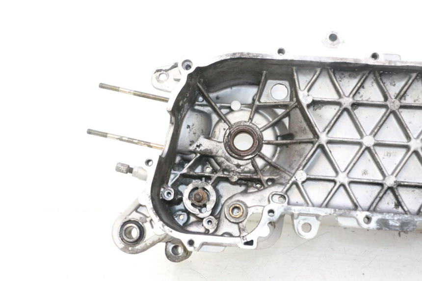 photo de CARTER MOTEUR GAUCHE APRILIA SR 2T 50 (2012 - 2017) - Angle alternatif