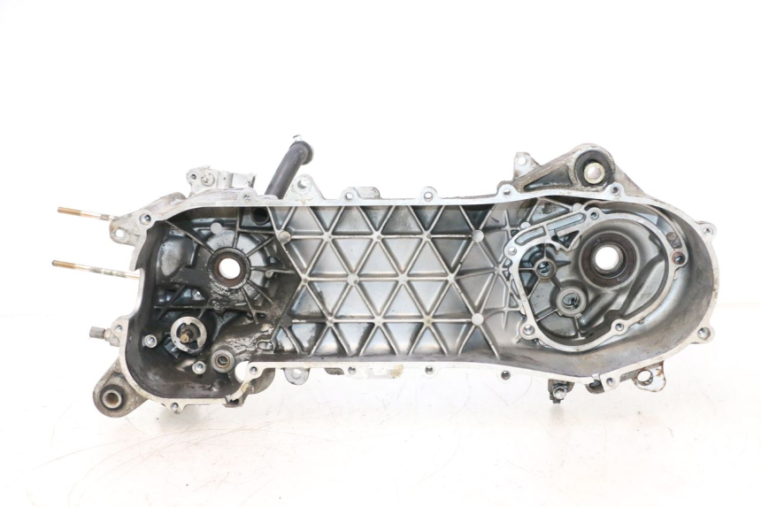 photo de CARTER MOTEUR GAUCHE PIAGGIO TYPHOON 50 (2000 - 2009) - Vue principale