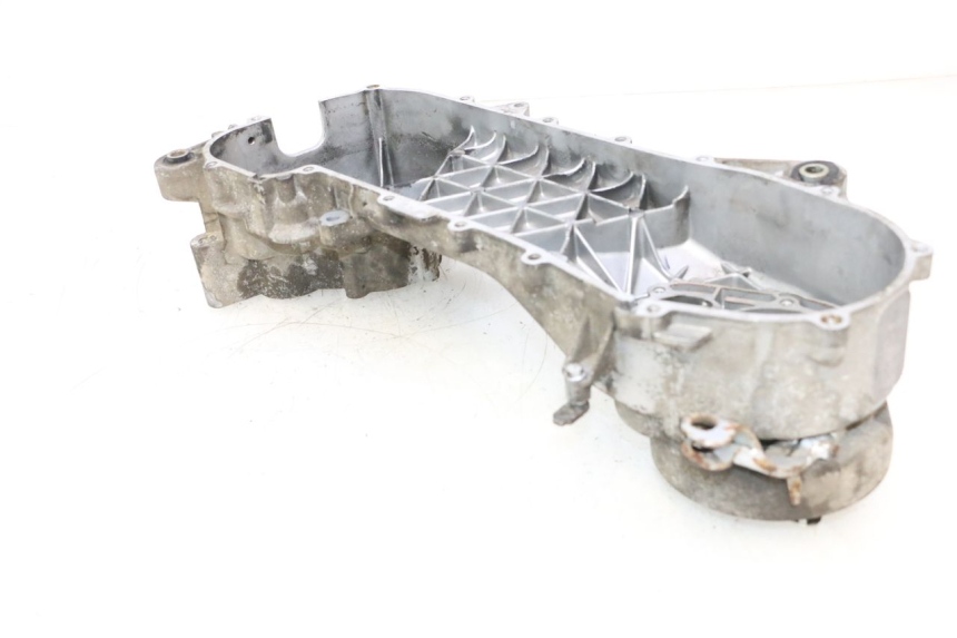 photo de CARTER MOTEUR GAUCHE PIAGGIO TYPHOON 50 (2000 - 2009) - Gros plan technique