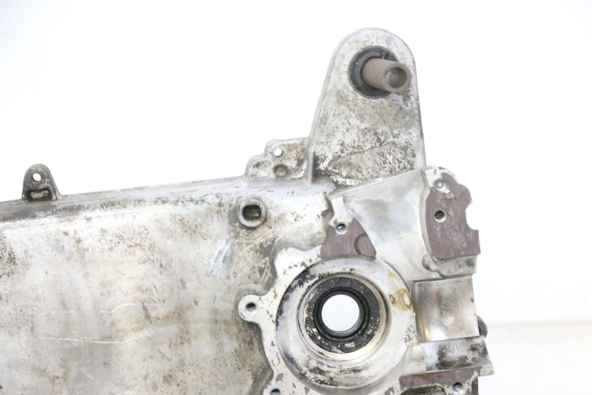 photo de CARTER MOTEUR GAUCHE PEUGEOT VIVACITY NEW 2T 50 (2008 - 2017) - Points de fixation