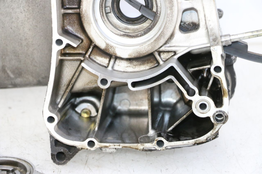 photo de CARTER MOTEUR GAUCHE YAMAHA X-CITY XCITY 125 (2007 - 2013) - Zoom composants