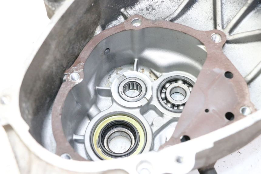 photo de CARTER MOTEUR GAUCHE YAMAHA X-CITY XCITY 125 (2007 - 2013) - Autre angle de vue