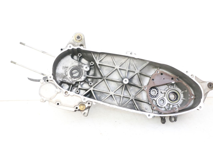 photo de CARTER MOTEUR GAUCHE YAMAHA X-CITY XCITY 125 (2007 - 2013) - Points de fixation