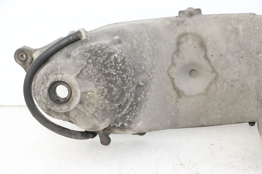 photo de CARTER MOTEUR GAUCHE YAMAHA X-MAX XMAX 125 (2010 - 2013) - Points de fixation