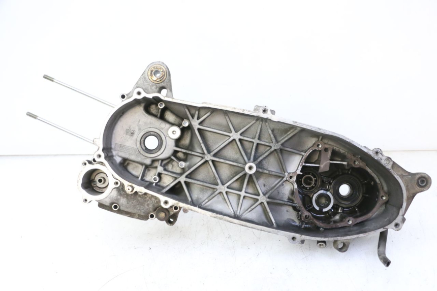 photo de CARTER MOTEUR GAUCHE YAMAHA X-MAX XMAX 125 (2010 - 2013) - Vue principale