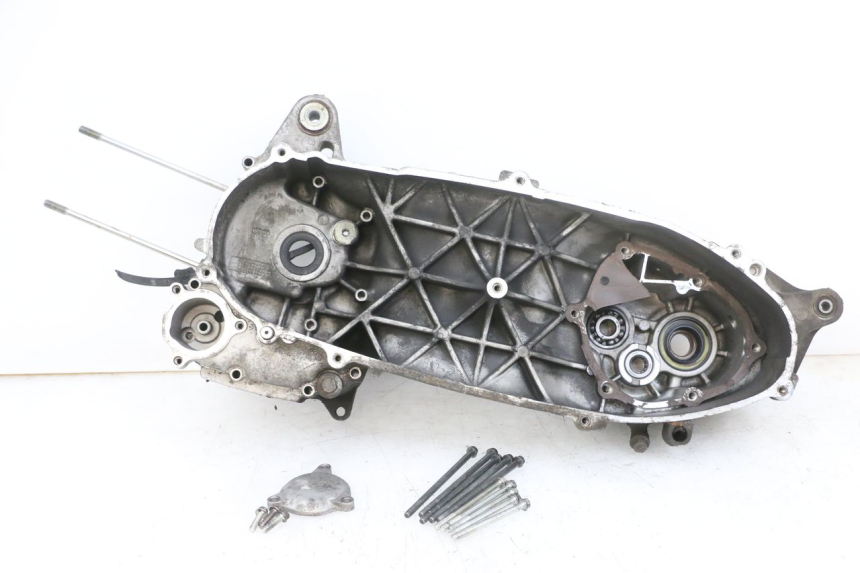 photo de CARTER MOTEUR GAUCHE YAMAHA X-MAX XMAX 125 (2010 - 2013) - Vue principale