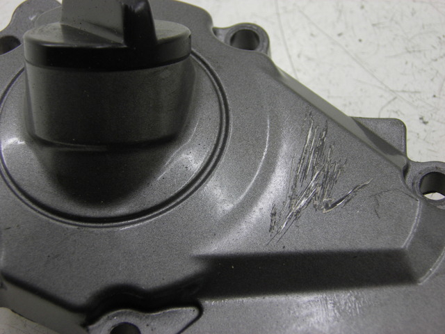 photo de CARTER MOTEUR GAUCHE YAMAHA FJR 1300 (2004 - 2005) - Autre angle de vue