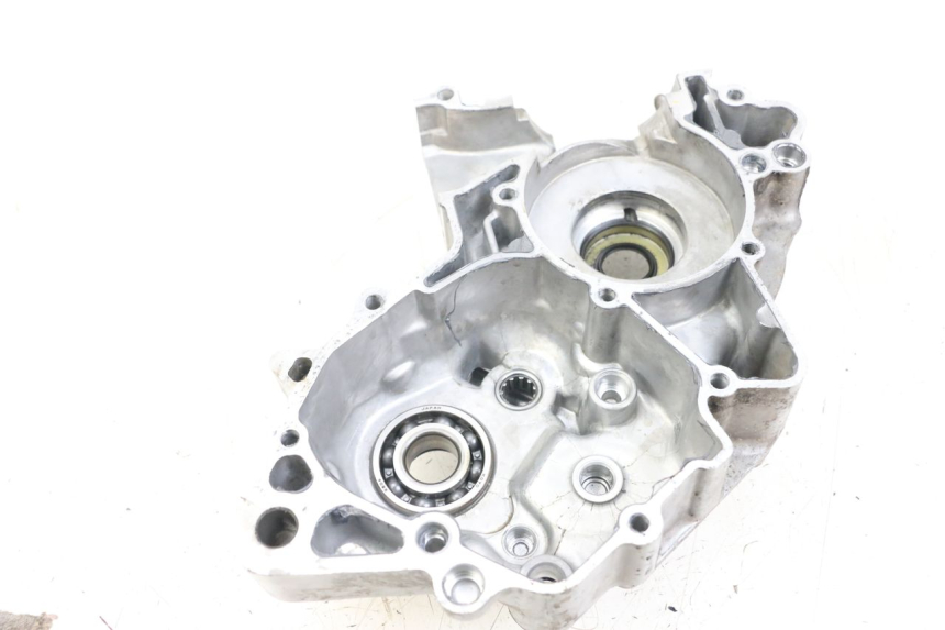 photo de Left engine crankcase YAMAHA YZ 85 (2002 - 2018) - Zoom état d’usage
