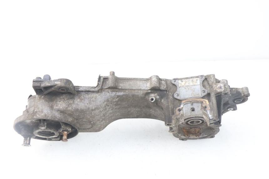 photo de CARTER MOTEUR GAUCHE PEUGEOT ZENITH 50 (1994 - 1999) - Points de fixation