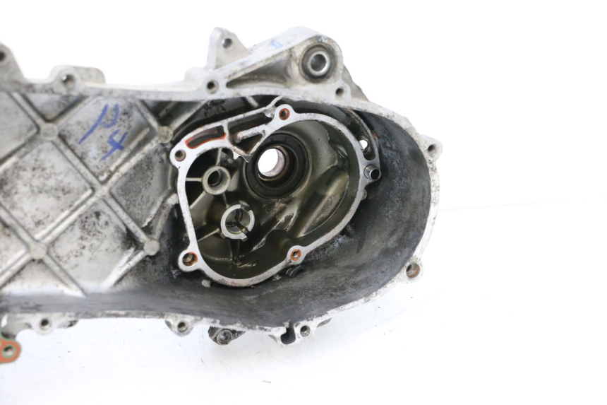 photo de CARTER MOTEUR GAUCHE PIAGGIO ZIP 4T 50 (2018 - 2020) - Autre angle de vue