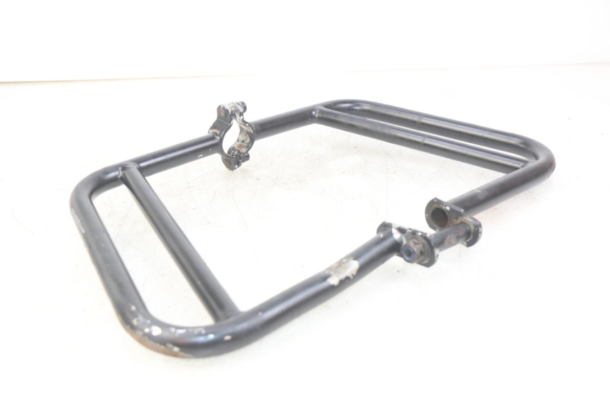 photo de CARTER PARE CYLINDRE YAMAHA SR 125 (1982 - 2003) - Points de fixation