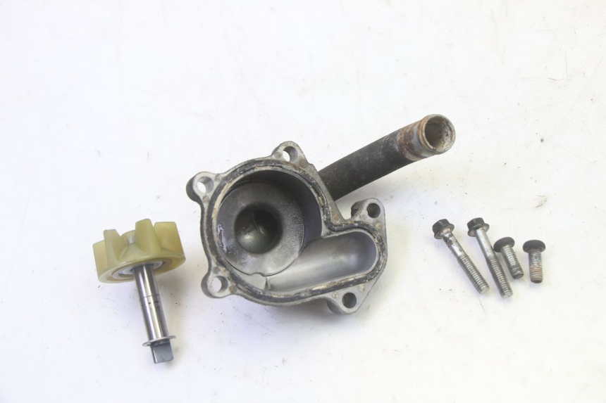 photo de CARTER POMPE A EAU SUZUKI BURGMAN 125 (2007 - 2014) - Zoom état d’usage