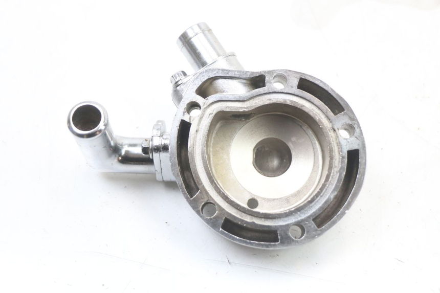 photo de CARTER POMPE A EAU REGAL RAPTOR RAXTER 2 125 (2007 - 2015) - Autre angle de vue