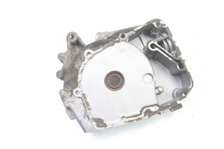 photo de CARTER STATOR PEUGEOT V-CLIC VCLIC 50 (2007 - 2013) - Gros plan technique