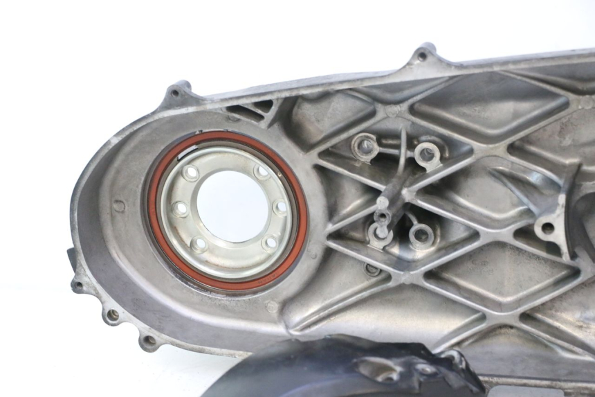 photo de CARTER TRANSMISSION ROUE HONDA FJS SILVER WING SILVERWING 400 (2005 - 2008) - Vue rapprochée