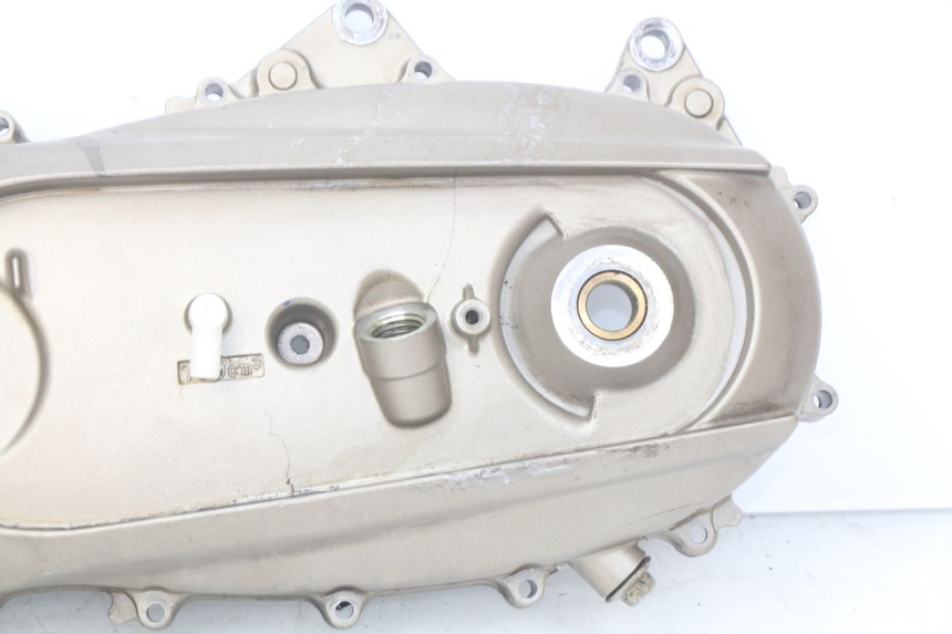 photo de CARTER TRANSMISSION ROUE YAMAHA XP T-MAX TMAX 500 (2004 - 2007) - Points de fixation