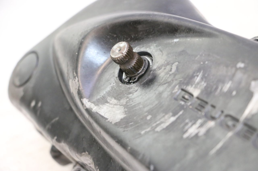 photo de CARTER VARIATEUR PEUGEOT TREKKER 50 (1995 - 2004) - Marquages et références