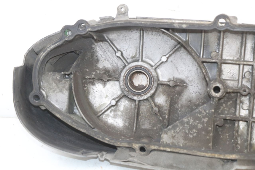 photo de CARTER VARIATEUR YAMAHA XMAX X-MAX ABS 125 (2017 - 2020) - Gros plan technique