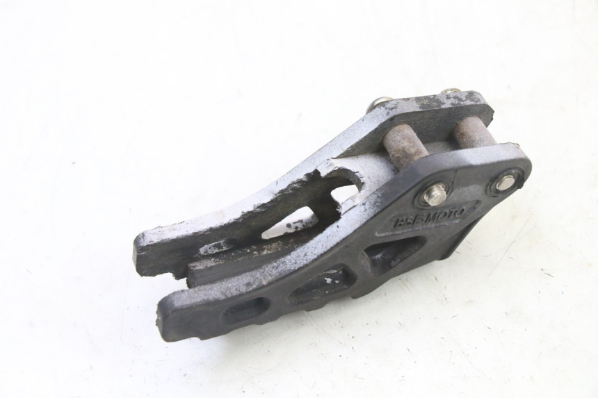 photo de CARTER DE CHAINE BSE DIRTBIKE PH10L 125 - Gros plan technique
