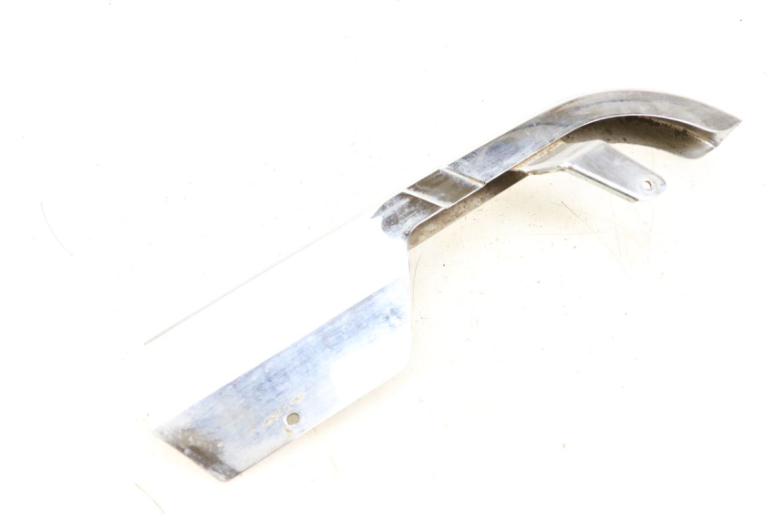 photo de CARTER DE CHAINE SUZUKI GZ MARAUDER 125 (1998 - 2004) - Gros plan technique