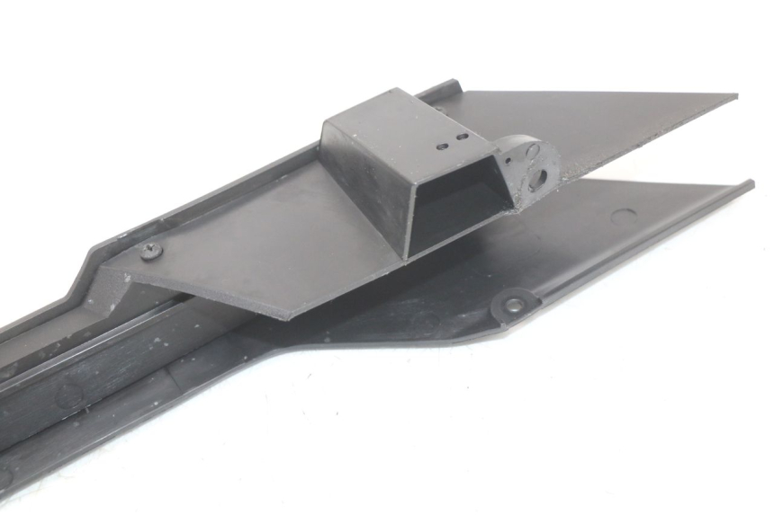 photo de CARTER DE CHAINE HUSQVARNA SVARTPILEN 401 (2018 - 2023) - Points de fixation