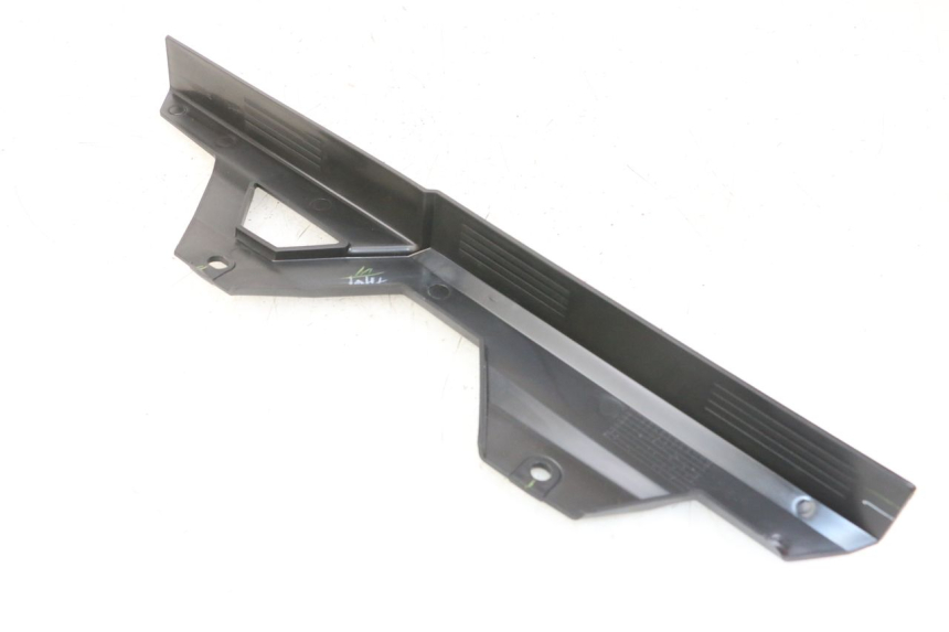 photo de CARTER DE CHAINE ROYAL ENFIELD SCRAM 411 (2022 - 2024) - Gros plan technique