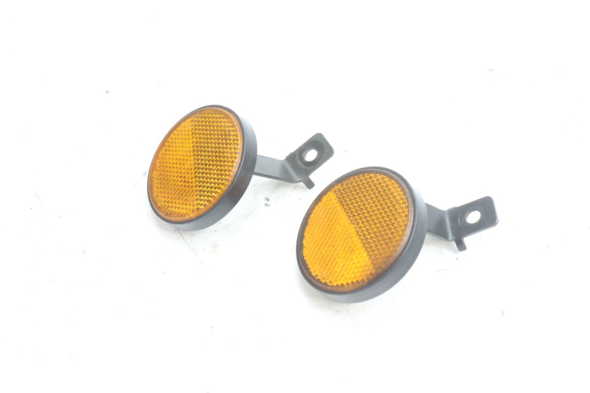 photo de CATADIOPTRE HONDA SH 125 (2001 - 2003) - Détail de la pièce