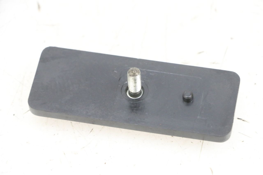 photo de CATADIOPTRE YAMAHA X-MAX XMAX 125 (2010 - 2013) - Détail de la pièce