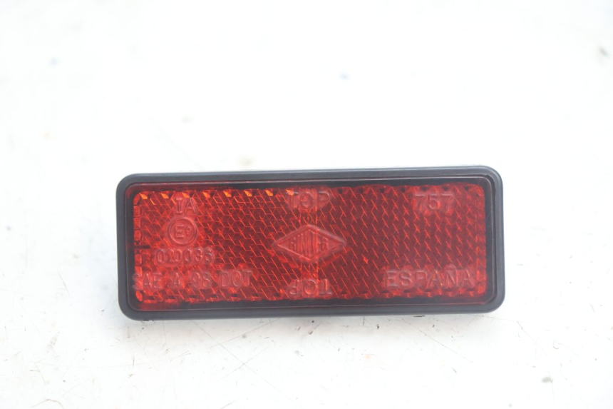 photo de CATADIOPTRE YAMAHA XMAX X-MAX 125 (2006 - 2009) - Vue principale